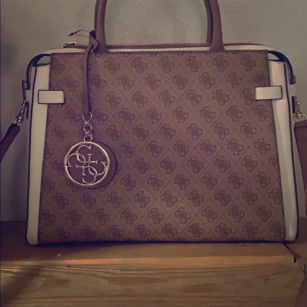 Guess tote bag